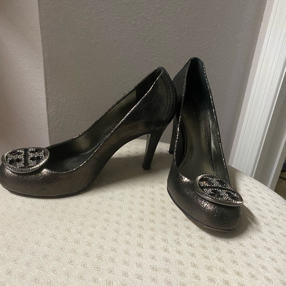 Tory Burch pumps